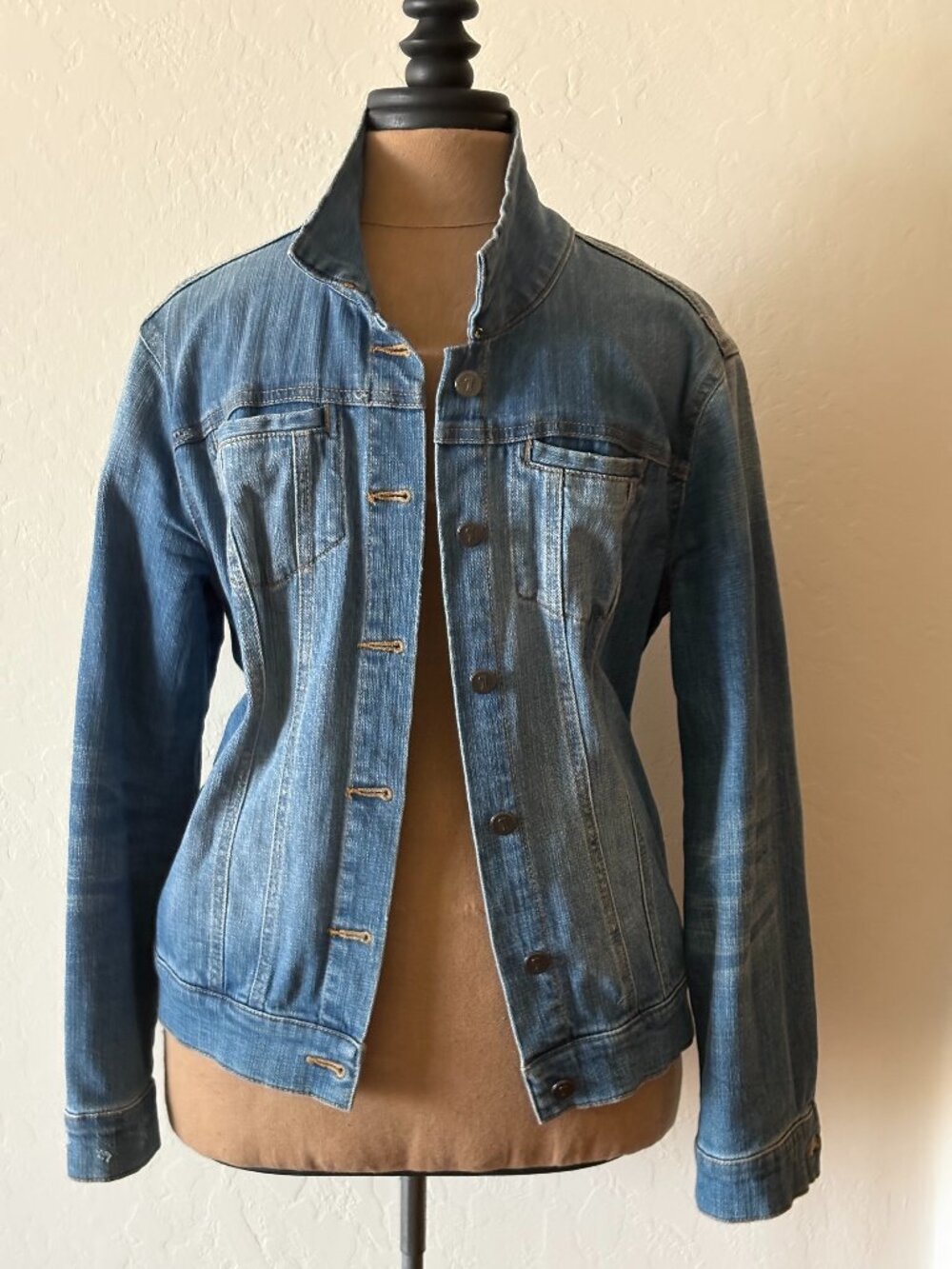 Anthropologie Pilcro Embroidered Denim Jacket. Size XS.